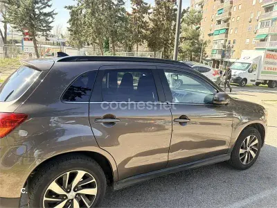 Usado Mitsubishi ASX Motion 116 CV (85 kW) 2015 Gris / plata SUV