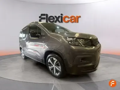 Usado Peugeot Rifter Allure 100 CV (73 kW) 2023 Gris Monovolumen