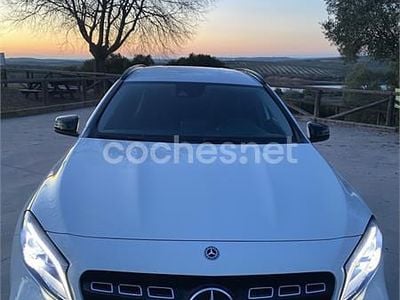 Blanco Usado 2017 Mercedes GLA200 SUV | 23.500 € (Caro)
