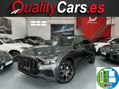 Usado Audi Q8 286 CV (210 kW) 2022 Gris SUV