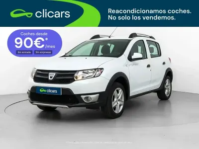 Usado Dacia Sandero Stepway 90 CV (66 kW) 2016 Blanco Berlina