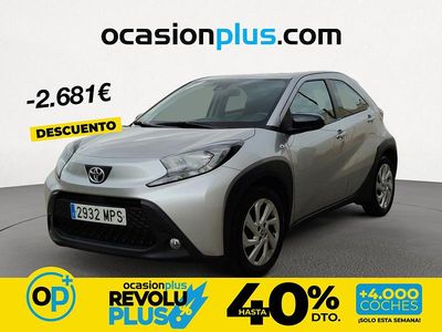 Usado Toyota Aygo X Play 72 CV (52 kW) 2024 Gris SUV