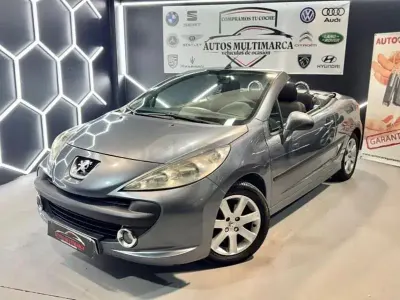 Usado Peugeot 207 CC Sport 110 CV (80 kW) 2009 Gris / plata Descapotable