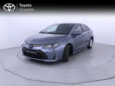 Usado Toyota Corolla Active 122 CV (89 kW) 2021 Gris / plata Berlina