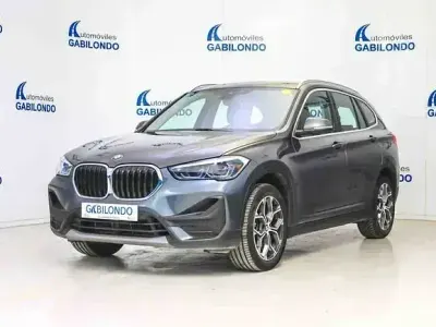 Usado BMW X1 Comfort Edition 136 HP (100 kW) 2022 Cinzento SUV
