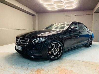 Usado Mercedes E300 306 CV (225 kW) 2021 Negro Berlina