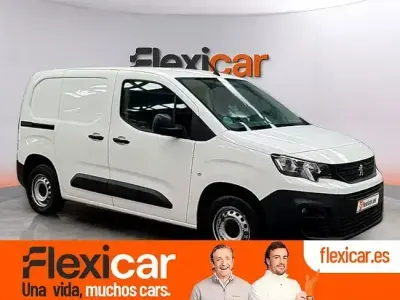 Usado Peugeot Partner 100 CV (73 kW) 2019 Blanco Monovolumen