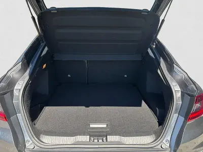 Usado Renault Arkana Intens 140 CV (102 kW) 2023 Gris SUV