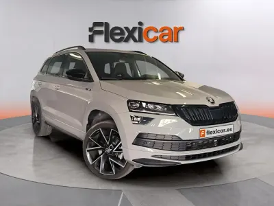 Usado Skoda Karoq Style 150 CV (110 kW) 2022 Verde SUV