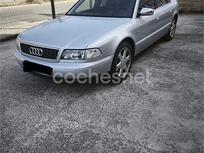 Usado Audi S8 340 CV (250 kW) 1998 Gris / plata Berlina