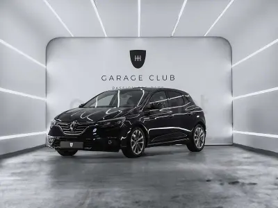 Usado Renault Mégane Zen 131 CV (96 kW) 2017 Negro Berlina