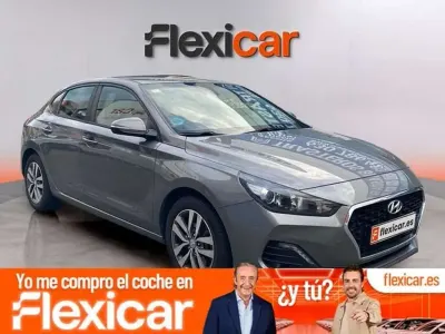 Usado Hyundai i30 120 CV (88 kW) 2018 Marrón Familiar