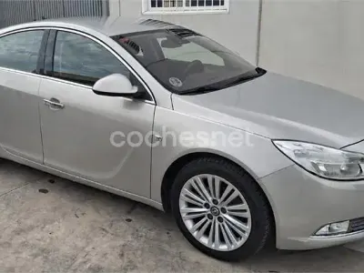 Usado Opel Insignia Excellence 160 CV (117 kW) 2013 Gris / plata Berlina