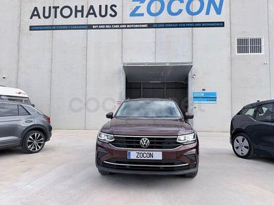 Usado VW Tiguan Life 150 CV (110 kW) 2022 Granate SUV