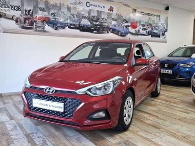 Usado Hyundai i20 84 CV (61 kW) 2020 Rojo Utilitario