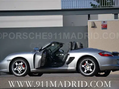 Usado Porsche Boxster S 280 CV (205 kW) 2005 Gris / plata Descapotable