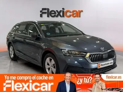 Usado Skoda Octavia Ambition 150 CV (110 kW) 2020 Gris Utilitario