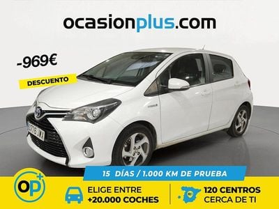 Usado Toyota Yaris Hybrid Advance 100 CV (73 kW) 2017 Blanco