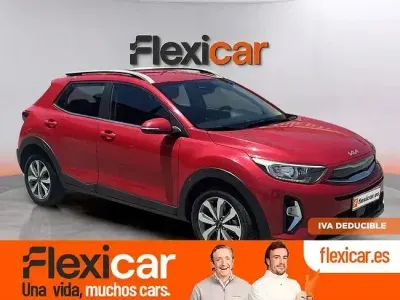 Usado Kia Stonic 100 CV (73 kW) 2024 Rojo SUV