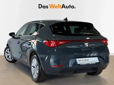 Usado Seat Leon Style 116 CV (85 kW) 2025 Azul