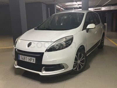 Usado Renault Scénic III Dynamique 110 CV (80 kW) 2013 Blanco Monovolumen