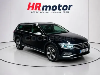 Usado VW Passat Alltrack 200 CV (147 kW) 2023 Negro Familiar