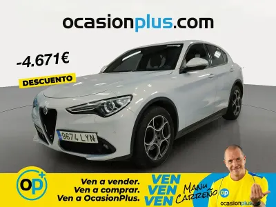 Usado Alfa Romeo Stelvio Sprint 190 CV (139 kW) 2022 Blanco SUV