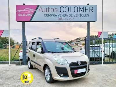 Usado Fiat Doblò Emotion 90 CV (66 kW) 2011 Beige Monovolumen