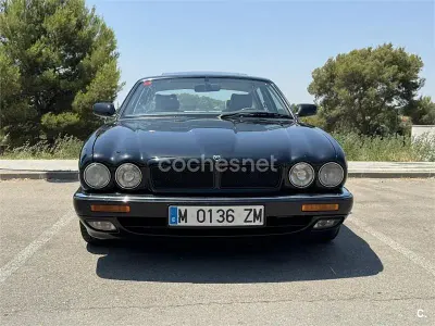 Usado Jaguar XJ 245 CV (180 kW) 1996 Negro Berlina