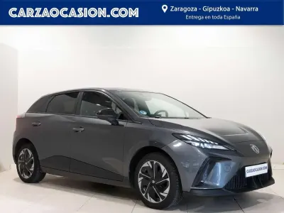 Usado MG MG4 EV 125 kW (170 HP) 2023 Cinzento Citadino
