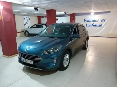 Usado Ford Kuga Titanium 120 CV (88 kW) 2020 Azul SUV