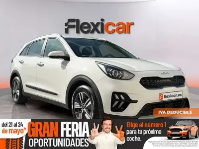 Usado Kia Niro 141 CV (103 kW) 2022 Blanco SUV
