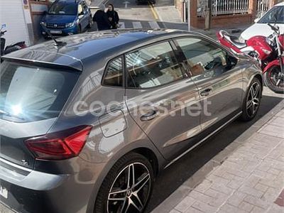 Usado Seat Ibiza FR 150 CV (110 kW) 2017 Gris / plata Berlina