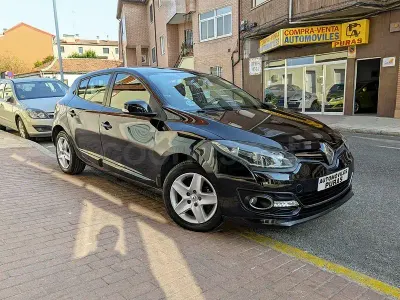 Usado Renault Mégane III Intens 95 CV (69 kW) 2015 Negro Berlina