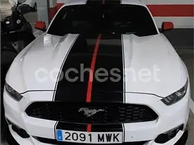 Używany Ford Mustang Fastback 291 KM (214 kW) 2021 Biały Coupe
