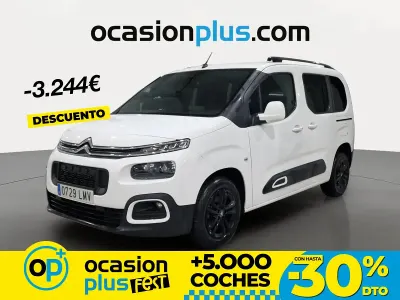 Käytetty Citroën Berlingo Feel 130 HP (95 kW) 2021 Valkoinen Tila-auto