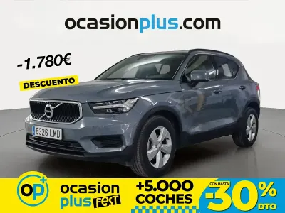 Begagnad Volvo XC40 Momentum 129 HK (94 kW) 2021 Grå SUV