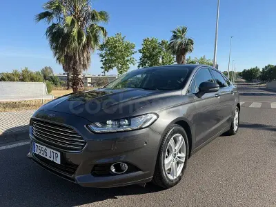 Usado Ford Mondeo Titanium 150 CV (110 kW) 2016 Gris / plata Berlina