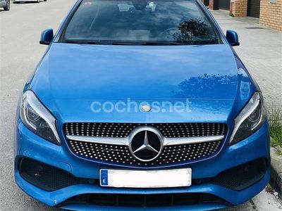 Usado Mercedes A180 Urban 109 CV (80 kW) 2016 Azul Berlina