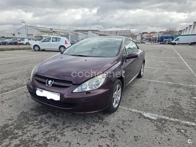 Granate Usado 2004 Peugeot 307 CC Descapotable | 2600 € (Precio justo)