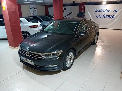 Usado VW Passat Advance 150 CV (110 kW) 2019 Gris Berlina