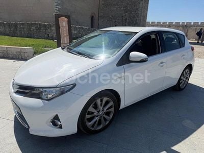 Toyota Auris Hybrid