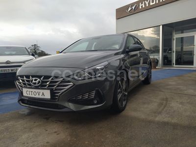 Gris / plata Usado 2022 Hyundai i30 Berlina | 17.750 € (Precio justo)