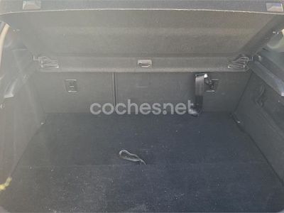 Usado Opel Astra Selective 110 CV (80 kW) 2012 Gris / plata Berlina