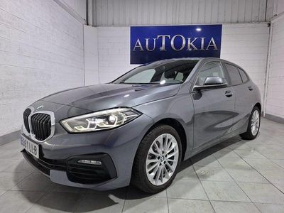 Usado BMW 118 140 CV (102 kW) 2020 Gris Utilitario