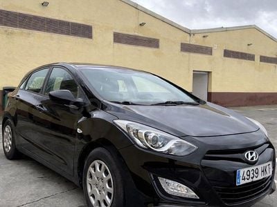 Negro Usado 2012 Hyundai i30 Berlina | 7150 € (Precio justo)