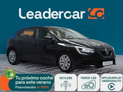 Usado Renault Mégane Intens 116 CV (85 kW) 2022 Negro Utilitario