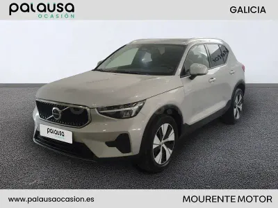 Usado Volvo XC40 Core 163 CV (119 kW) 2022 Gris / plata SUV