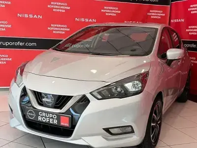 Usado Nissan Micra Acenta 92 CV (67 kW) 2022 Platinum silver (metalizado) Utilitario
