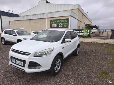 Używany Ford Kuga Titanium 120 KM (88 kW) 2015 Biały SUV